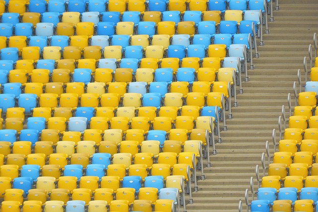 都仿佛是在 都仿佛是在