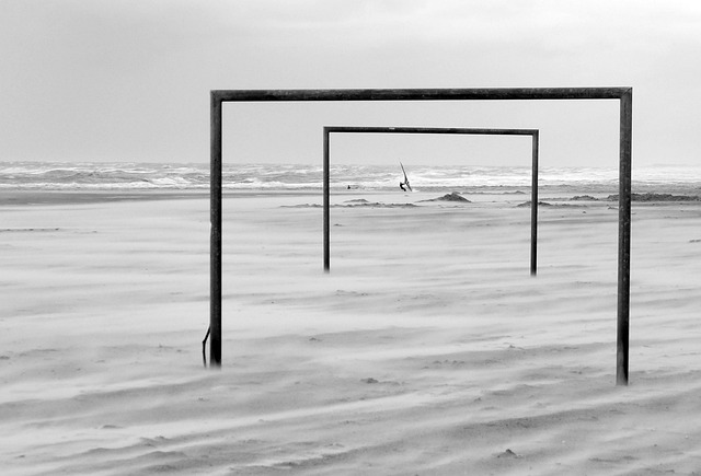 国足再次站在悬崖边上.